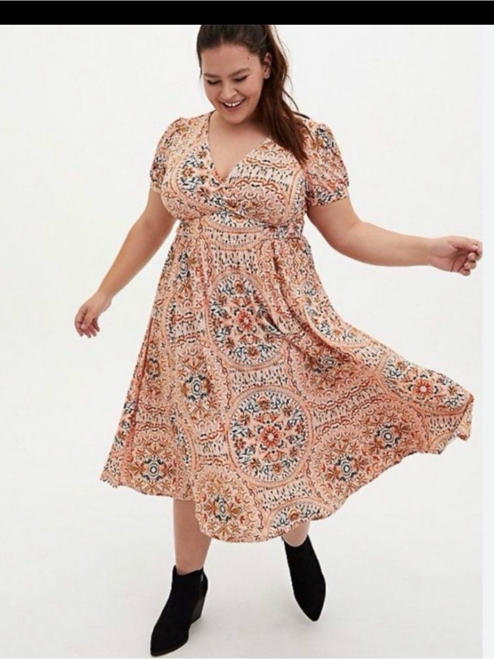 Torrid 4x Peach Medallion Studio Knit Puff Sleeve Skater Midi Dress